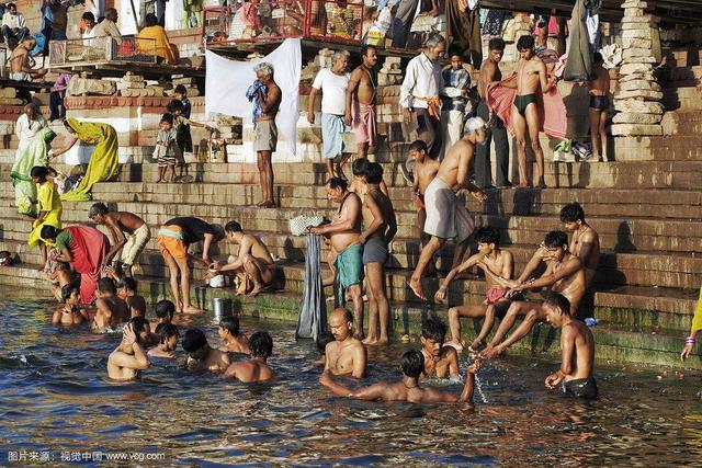 印度女孩来到中国工作,因为这些原因,工资低也