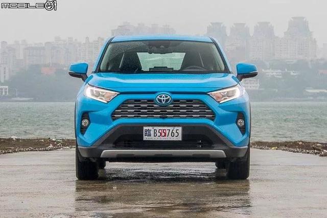 实拍 | 全新丰田RAV4“迈阿蓝”，没有了小书包还能再辉煌？