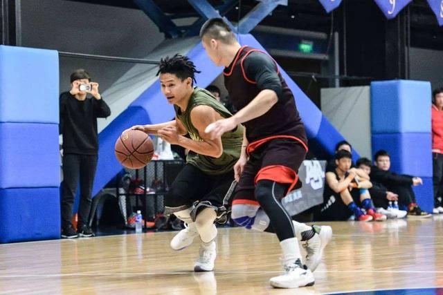 国内街球高手排行前四,赵强第四,头盔哥第二,第