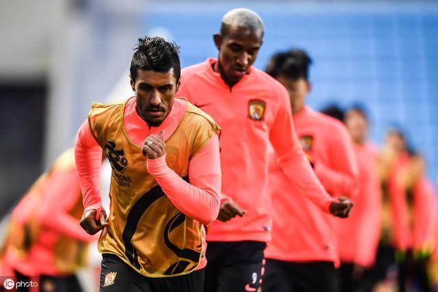 广州恒大今夏有望添新外援!英超前锋转会费或