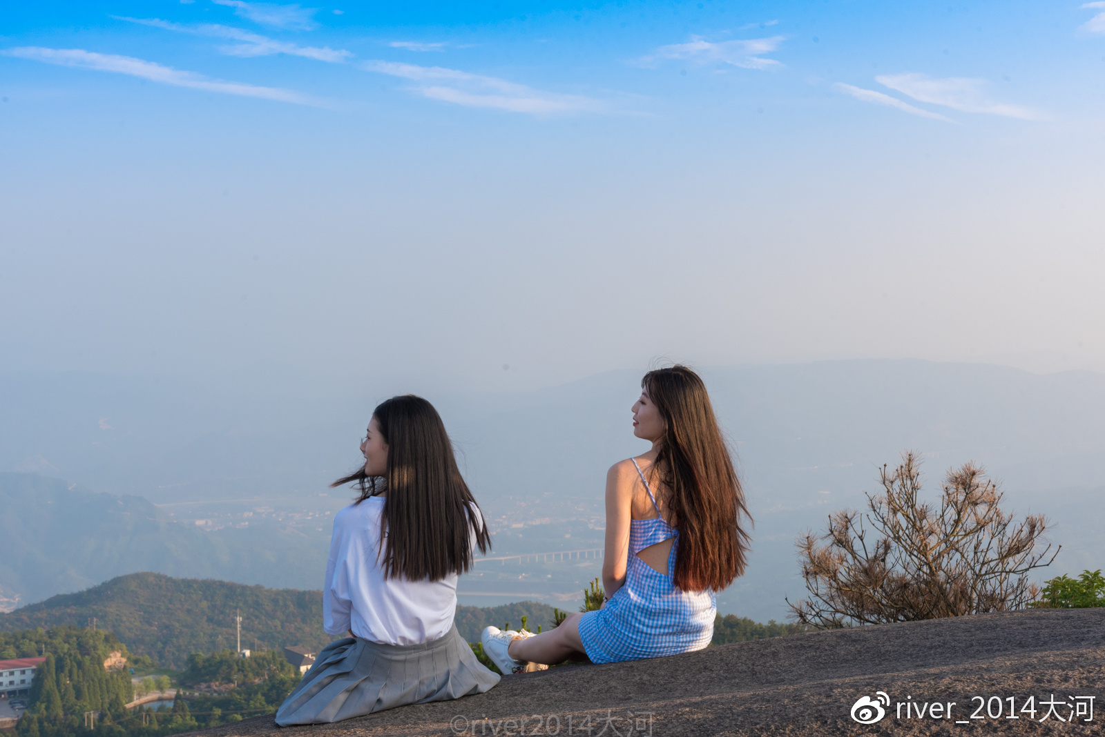 溫州蒼南的第二高峰，蒼南縣因為這座山而得名