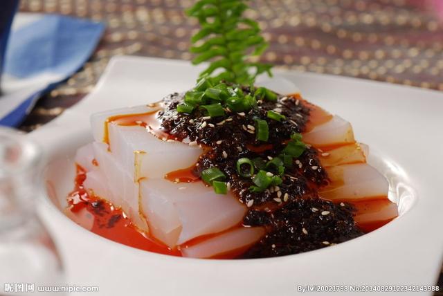 四川这座千年古镇,从成都坐高铁只要3小时,周