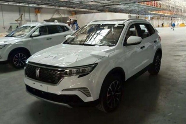 全新一汽森雅R7实车现身!比哈弗H2s大气 150马力配1.5T+6AT