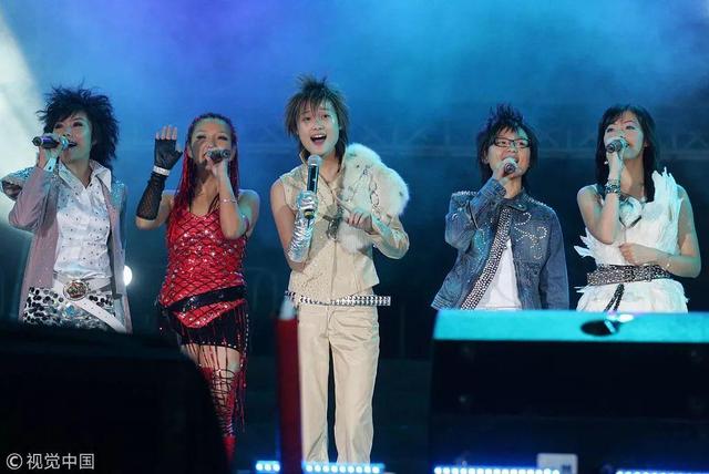 造101》再开播引热议:杨超越一夜爆红,背后究