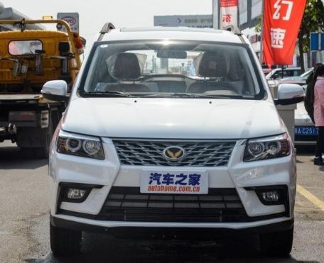 北汽幻速H5到店, 搭载1.3T+CVT, 还买啥宝骏730