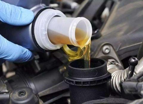 汽车经常换不同品牌的机油对发动机有影响吗？这下总算知道了
