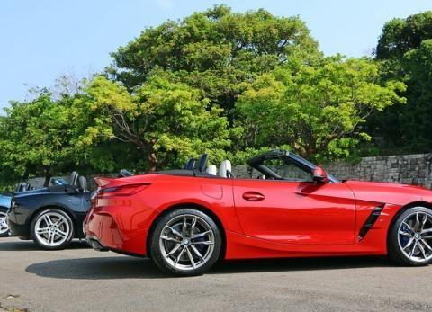 全新一代宝马Z4 M40i车型正式部署市场，在配置上表现还算不错