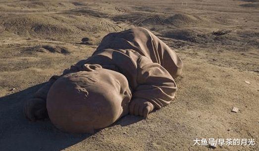 世界上最重最大的"婴儿",常年生活在沙漠里,竟然是她的孩子