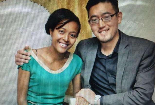 在非洲结婚生子的中国人,为何不把妻儿带回国