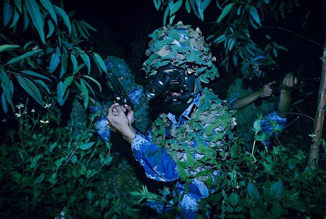 海军陆战队穿醒目海洋迷彩,被网友戏称为蓝精灵,其实不必太担心