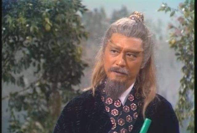 黄药师一生最喜欢三个徒弟:一个救过他,一个他救过,一个他佩服
