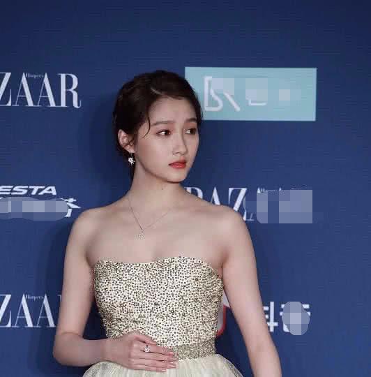 关晓彤内衣_关晓彤内衣广告(2)