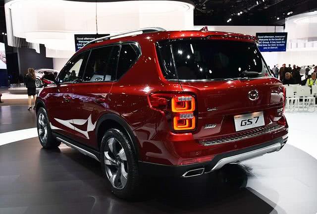 不足15万元的SUV,舒适性和配置都还不错!外观霸气