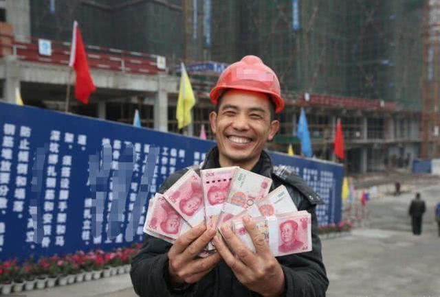 给你两万块,怎么做才能让钱生钱呢?网友:第3个