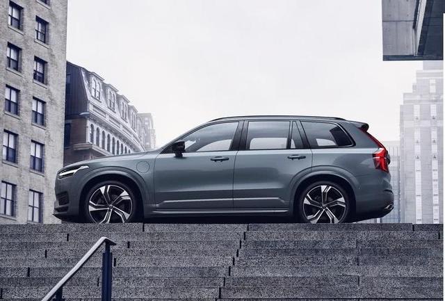 连F1技术都用上了,被喷动力不行的XC90,改款后能翻身吗?