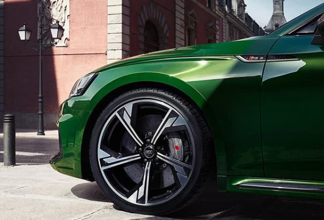 奥迪最美性能车，450马力3.9秒破百，新RS5八万欧元起