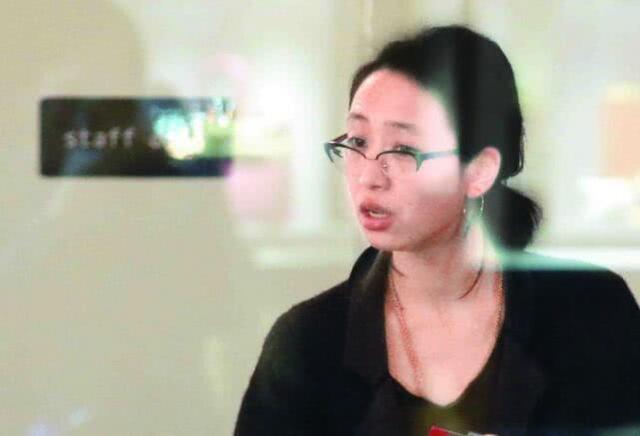 42岁儿子被女友爸妈嫌弃没钱没房，吴耀汉为何要公开“投诉”？