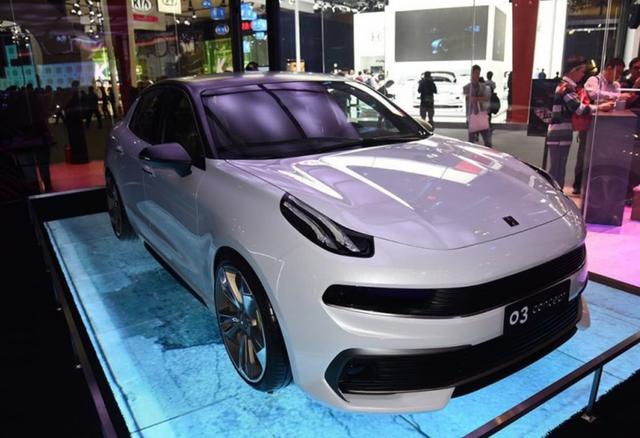 领克首款混动轿车将上市，比卡罗拉双擎还省油，动力比思域更猛