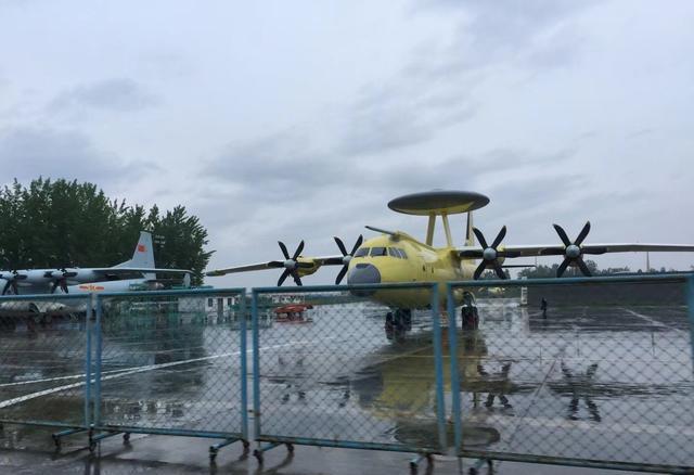 弥补空警-2000数量不足,空警-500大量现身,或