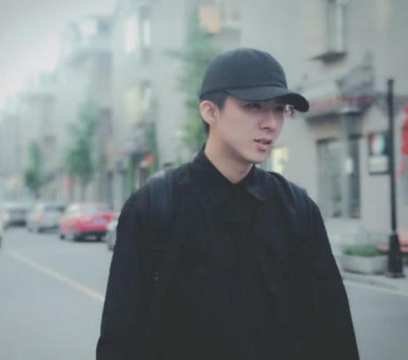 刘宇宁自曝妈妈从不提起自己,宁哥委屈了?网友:这才是好母亲! 刘宇宁自曝妈妈从不提起自己,宁哥委屈了?网友:这才是好母亲!