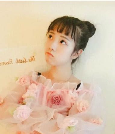 真空仙女穿超短裙坐在这东西上,网友:忍不住想