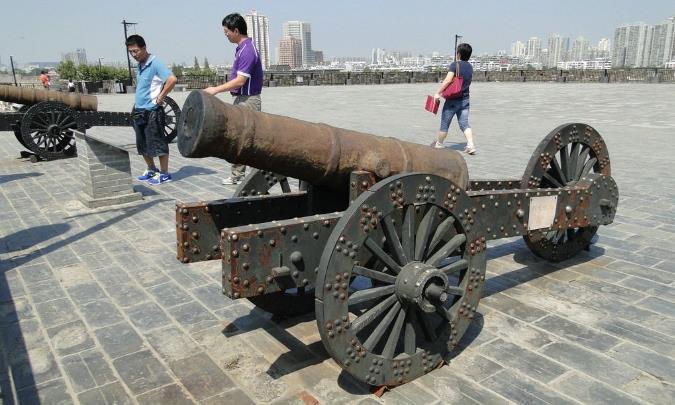 古代战争中,炮弹只是一颗铁球吗?太低估古人智