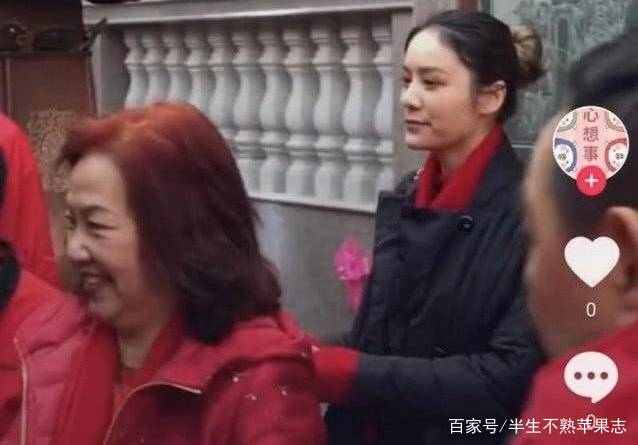 林峯带新欢张馨月回乡祭祖，前女友吴千语发文让人心疼