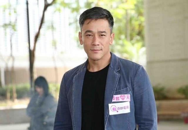 42岁儿子被女友爸妈嫌弃没钱没房，吴耀汉为何要公开“投诉”？