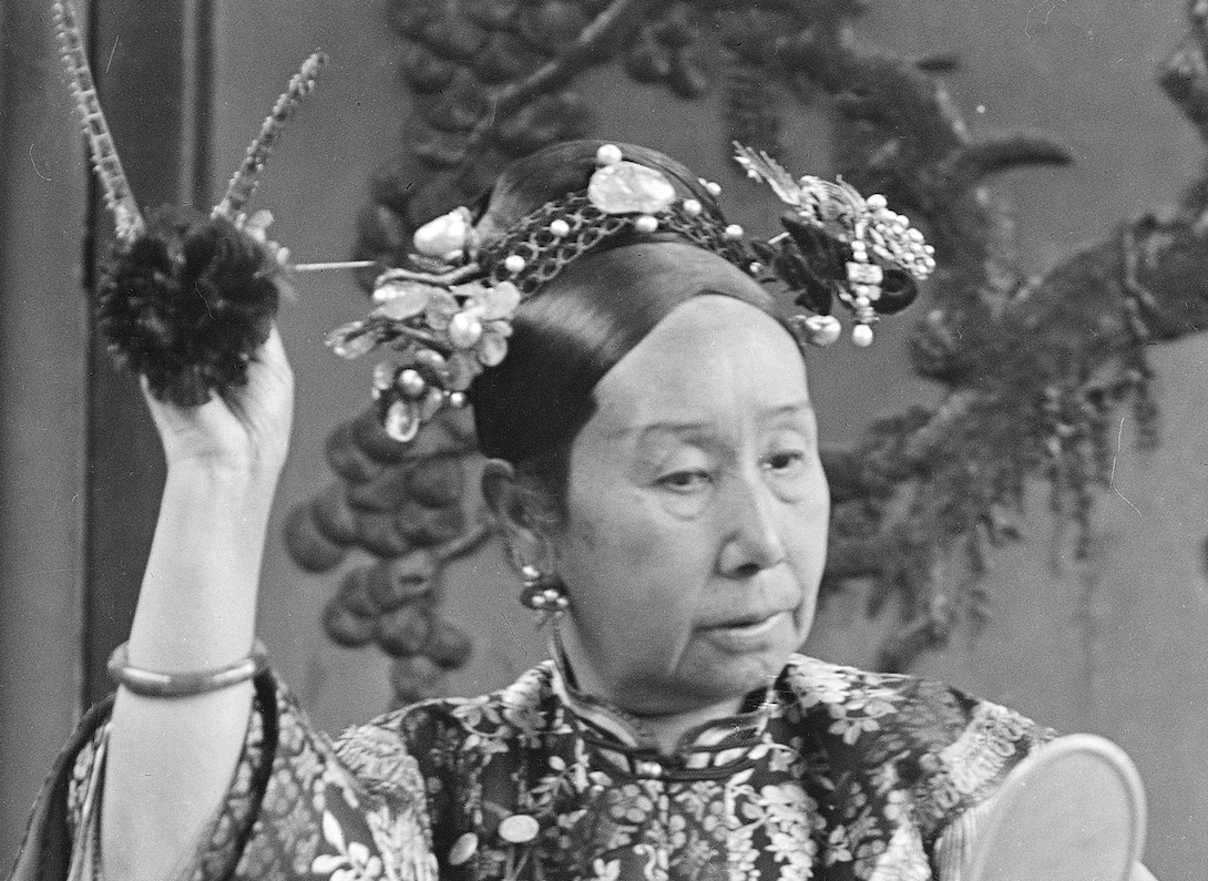 晚清太后慈禧老照片:慈禧太后年过六十貌美如花