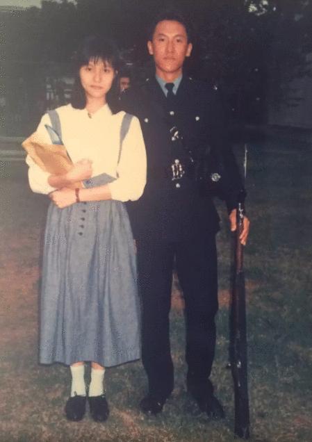 与妻子青梅竹马一见钟情，20岁儿子将正式出道，人生赢家马德钟
