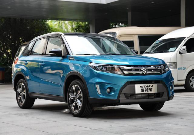 一台被车标毁掉的SUV,全进口发动机和变速箱,百公里6个油