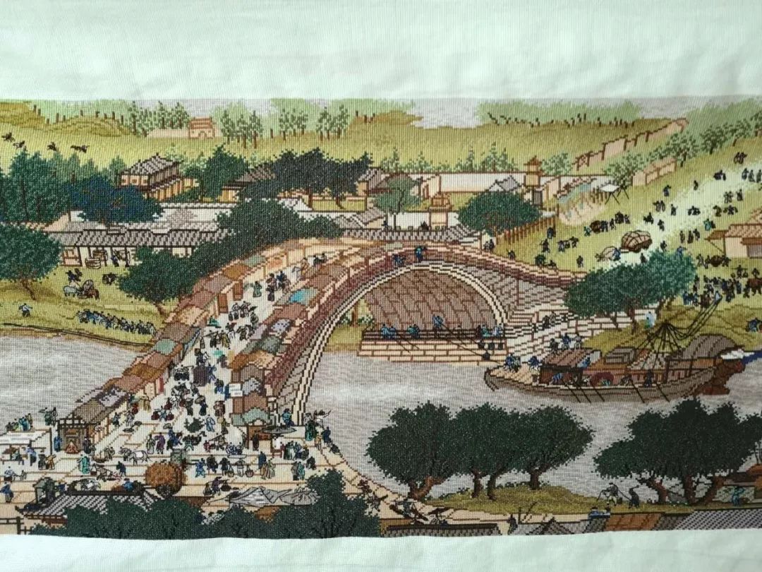 为帮三个儿女筹集大学学费,东莞一妈妈含泪急