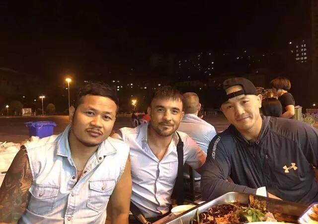 僧一龙再度会见雅桑克莱,打遍泰拳四大天王近