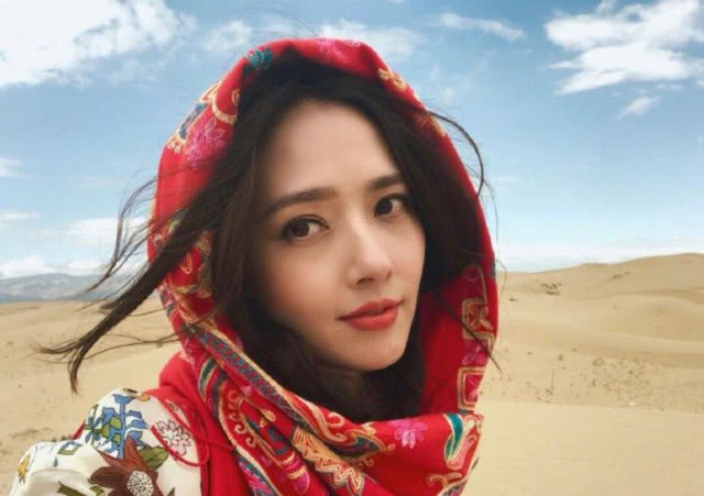 郭碧婷的婆婆好美!向太陈岚年轻时照片曝光,美貌身材不输女明星