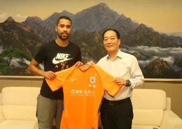 德尔加多将以优秀非华裔球员申请归化,新赛季