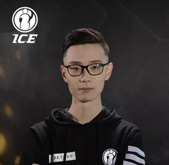 OW职业IG战队队长,国服第一麦克雷JamLee老