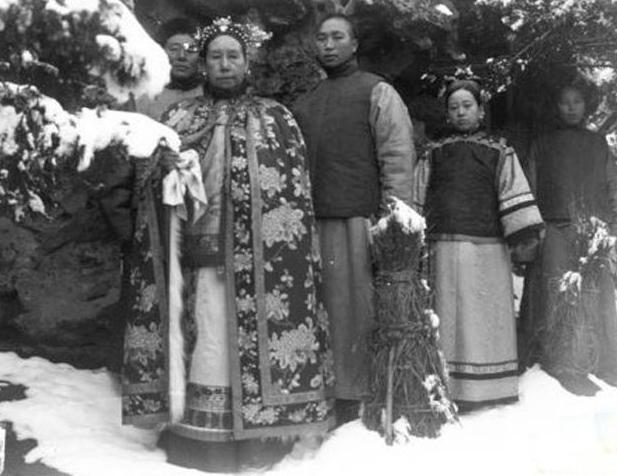 如何判断他心里有没有你 男人心里有你的表现