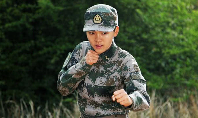 麻辣女兵里的假小子汤小米23岁结婚如今美到不敢认