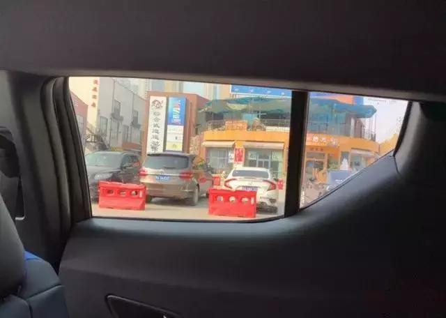 广汽丰田CH-R增配天窗,弥补后排空间狭小