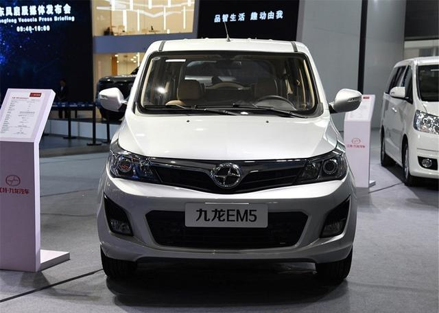 名字不陌生,但品牌陌生的新车,纯电续航350km,电池保8年