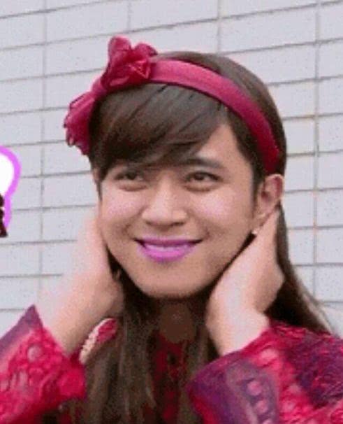 男子沉迷“死亡芭比粉”“锁魂夺命紫”?只因老婆化妆太妖