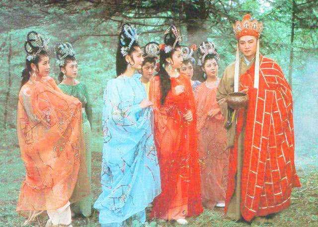 西游记》中, 蜘蛛精捉住唐僧后, 为什么要先去洗澡?|蜘蛛精|唐僧|西游记_ 