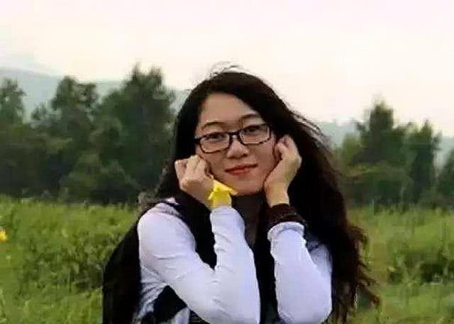 奶茶妹妹章泽天地位危险?刘强东女助理名下有