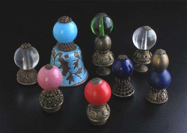 康熙巧用花翎教训明珠,原来“顶戴花翎”如此讲究 康熙巧用花翎教训明珠,原来“顶戴花翎”如此讲究