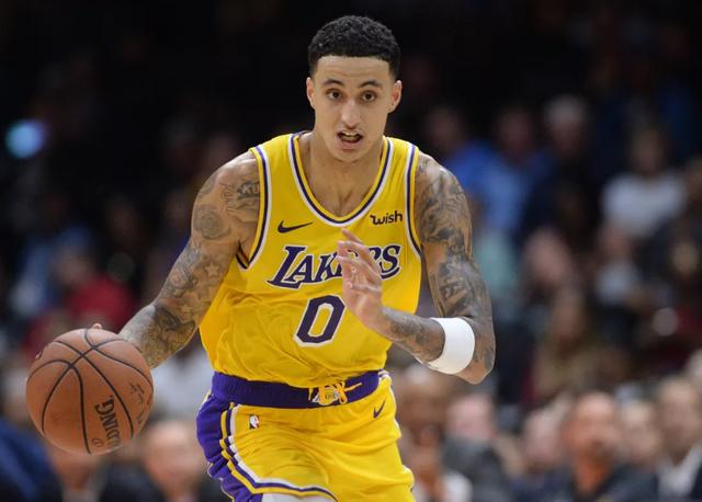 NBA老将排行榜:詹姆斯降到第一,皇帝不再是