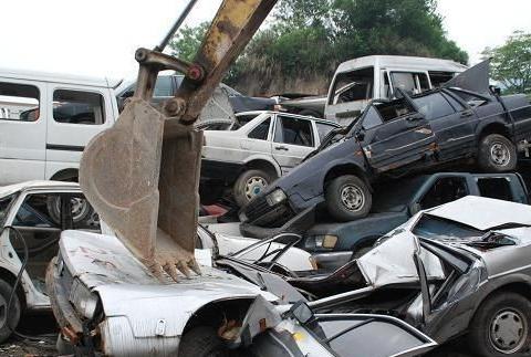 汽车报废新规，车企高价回收“五大总成”，车主：官方二手车？