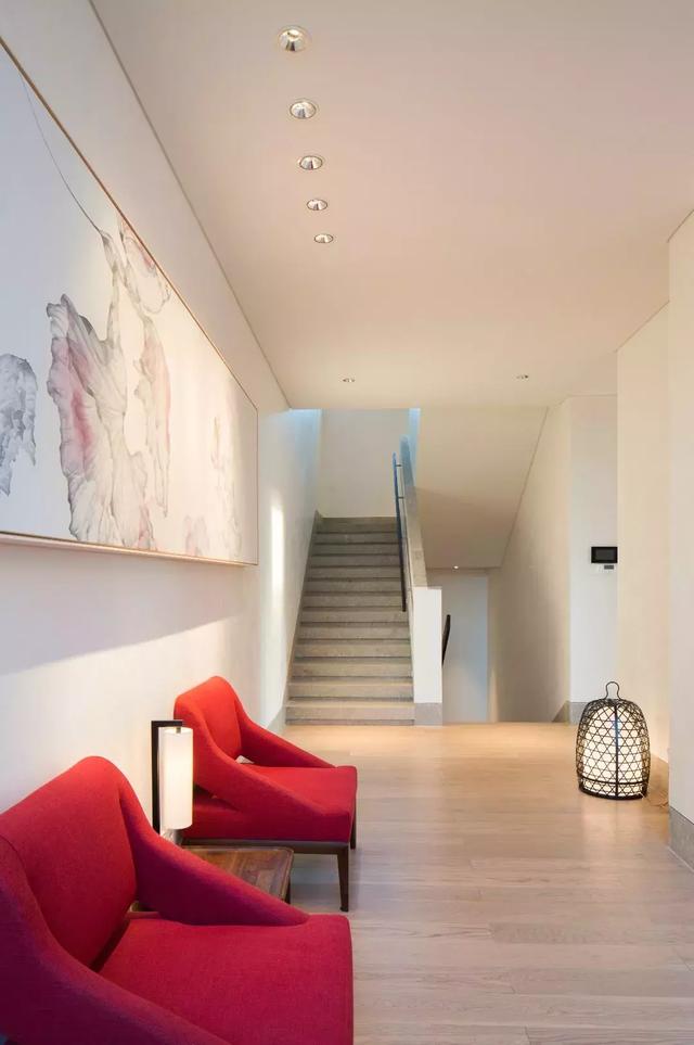 宁静自然的空间向往，使三亚海棠湾晋园拥有了非凡的别墅之美