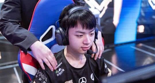 RNG新赛季名单:太子Able宣布离队,让帝打破退