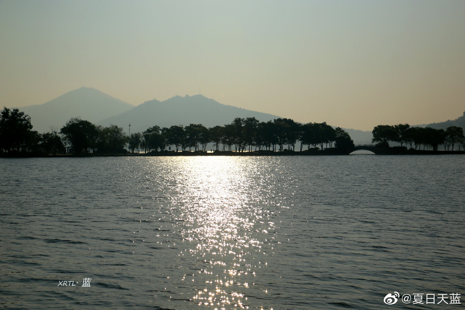 南京玄武湖公园的自然美景