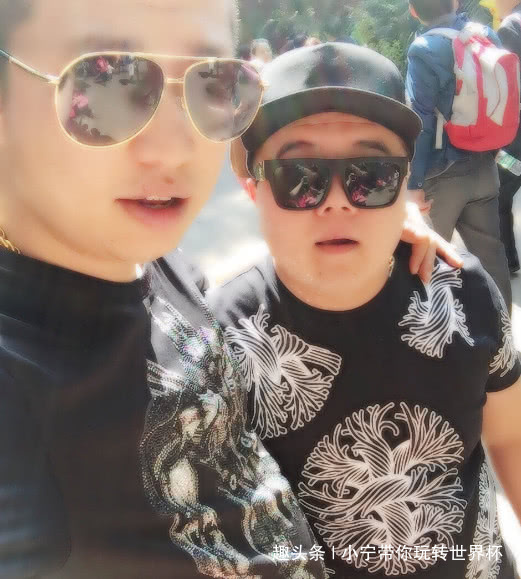 二驴早上直播给辛巴开专场,斥责辛巴不干朋友